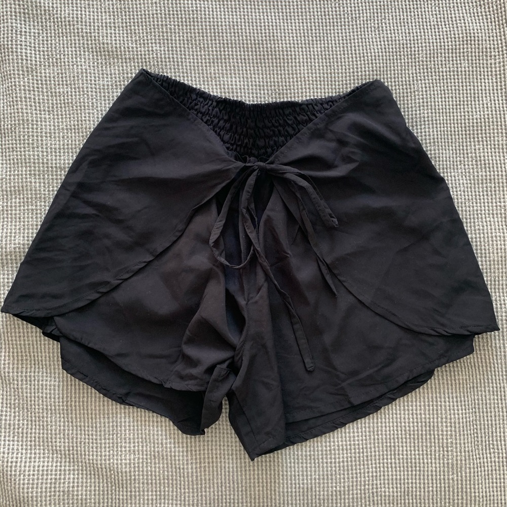 High waisted flowy skort